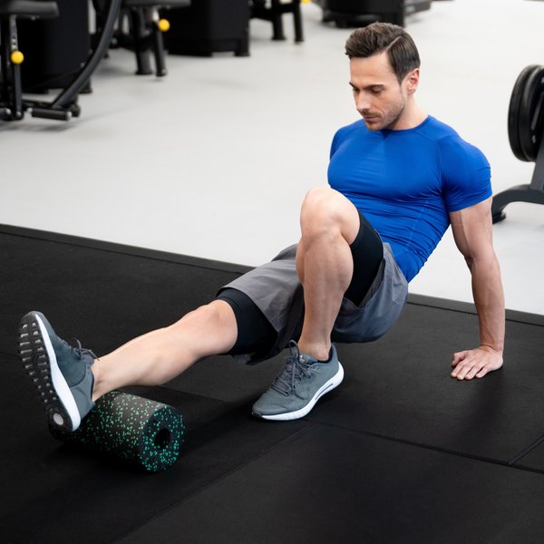 Wałek, roller do masażu EPP Gymtek - czarno-zielony