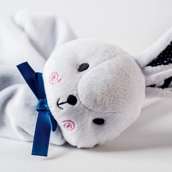 DouDou Kocyk przytulanka Whisbear - Króliczek