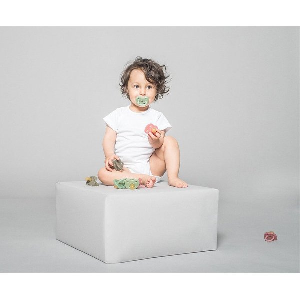 Anatomiczny smoczek kauczukowy 3-36 msc kaczuszki Hevea - zielony