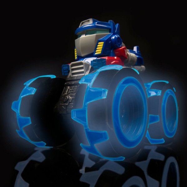 Samochód John Deere Monster Optimus Prime Tomy - Monster Optimus Prime