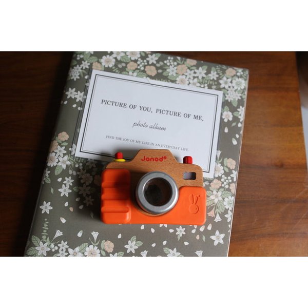 Drewniany aparat fotograficzny z dźwiękami Janod