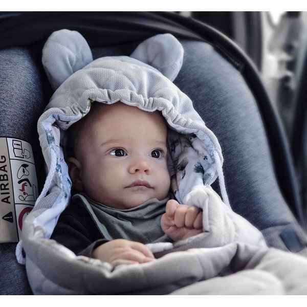 Kocyk do fotelika uniwersalny Babysteps - wilki sky gray