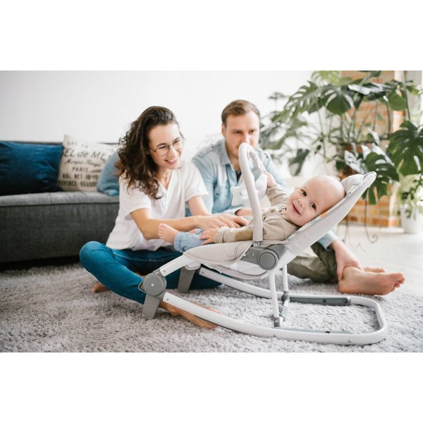 Leżaczek bujaczek z modułem sensorycznym 0-18kg Tumi Kidwell - króliczki