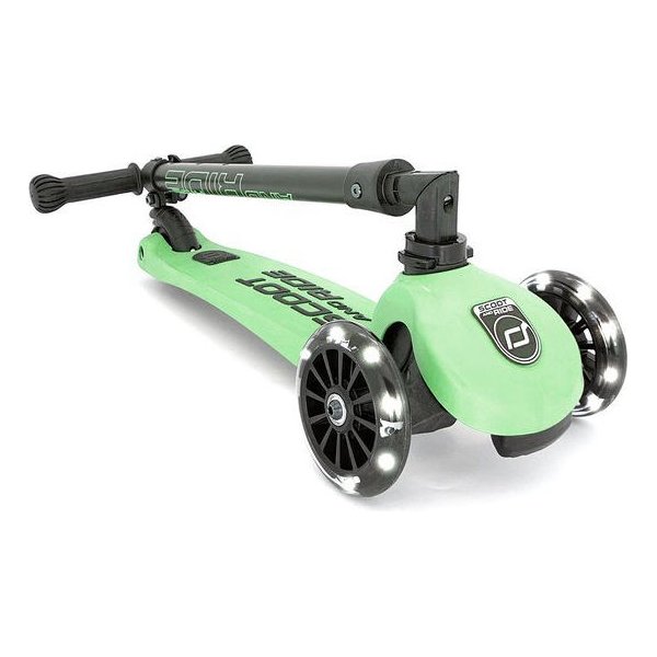Hulajnoga trzykołowa Highwaykick 3 Led i kask na hulajnogę rower dla dzieci Scootandride - kiwi