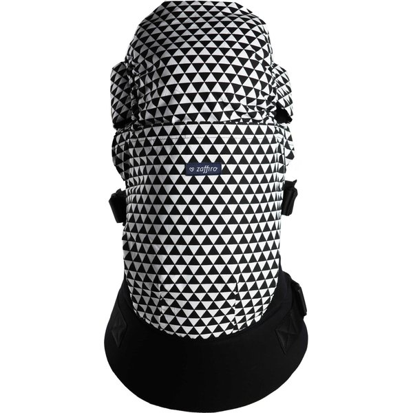 Nosidełko ergonomiczne Care od 6kg Zaffiro - black and white
