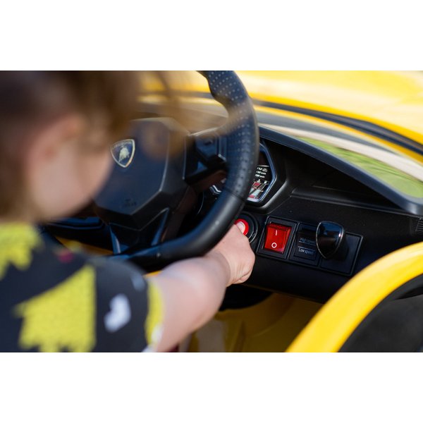 Pojazd na akumulator Lamborghini Toyz by Caretero - żółty