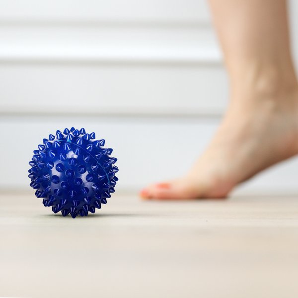 Piłeczki sensoryczne, jeżyki do masażu 65mm 4 szt. Gymtek - niebieski