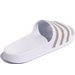 Klapki Adilette Aqua Adidas - biały/złoty